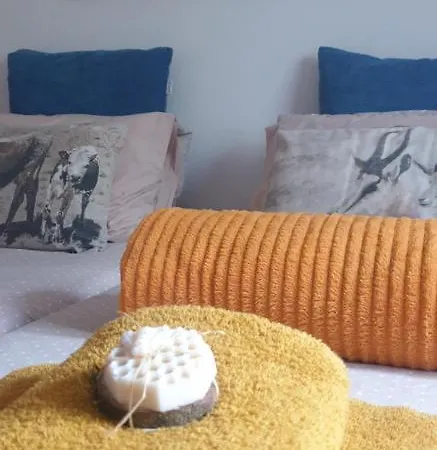 Sondela Self Catering Chalet *