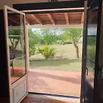 Sondela Self Catering Сан-Мартинью-ду-Порту