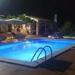 Шале Sondela Self Catering Сан-Мартинью-ду-Порту