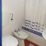 Sondela Self Catering Шале Сан-Мартинью-ду-Порту