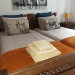 Sondela Self Catering Шале