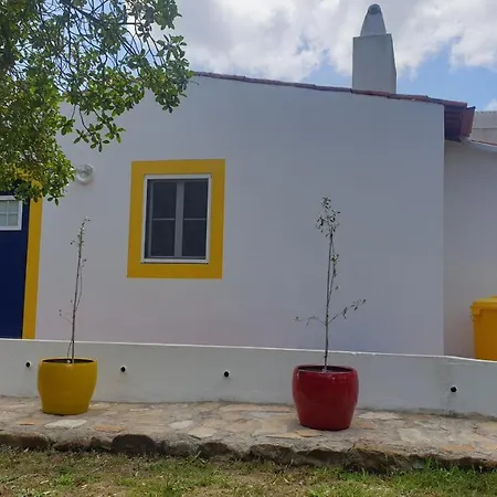 Шале Sondela Self Catering Сан-Мартинью-ду-Порту