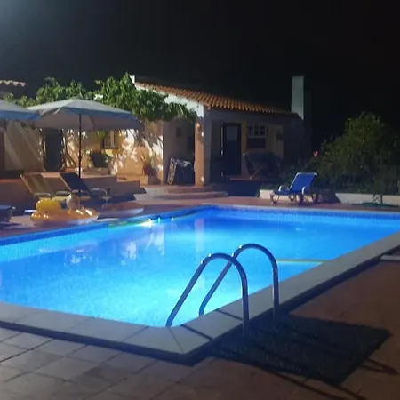 Alpesi faház Sondela Self Catering São Martinho do Porto