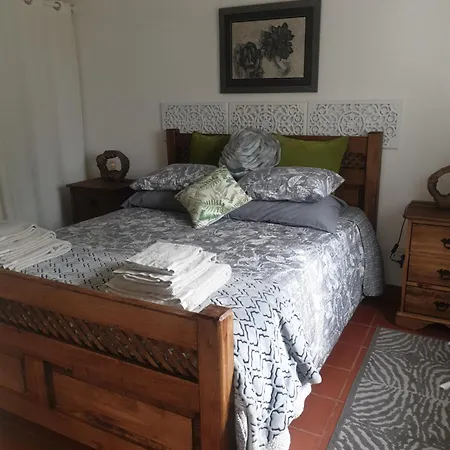 Шале Sondela Self Catering